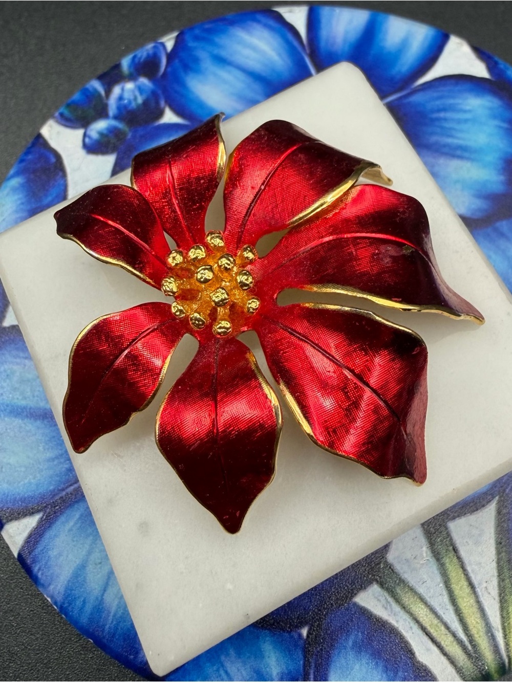 Vintage Cerrito red enamel poinsettia flower brooch #565